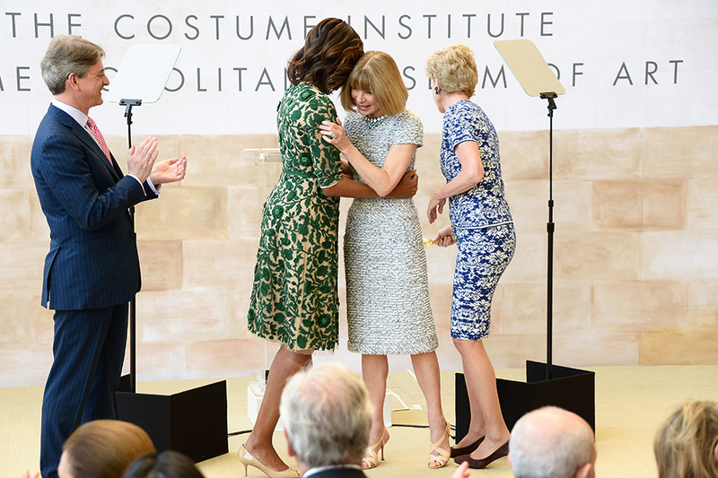 Illustration for article titled Michelle Obama Assists in Opening Anna Wintour's Fancy New Lair